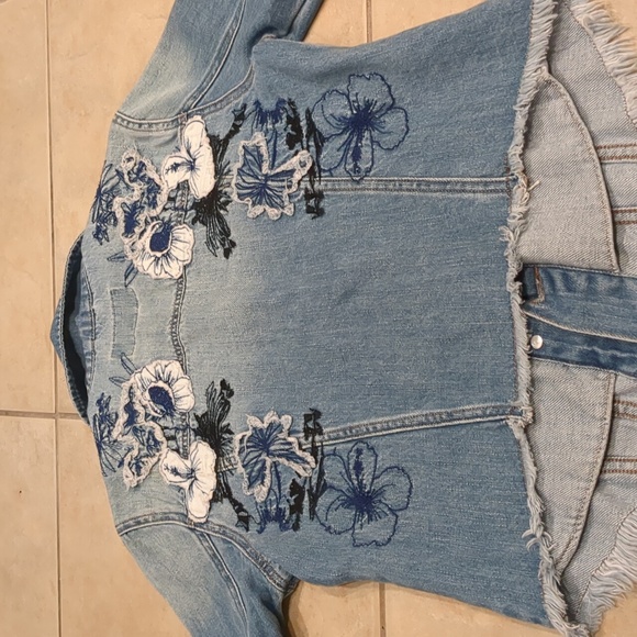 WILLIAM RAST Floral Applique Jean Jacket Size XS - Picture 5 of 5